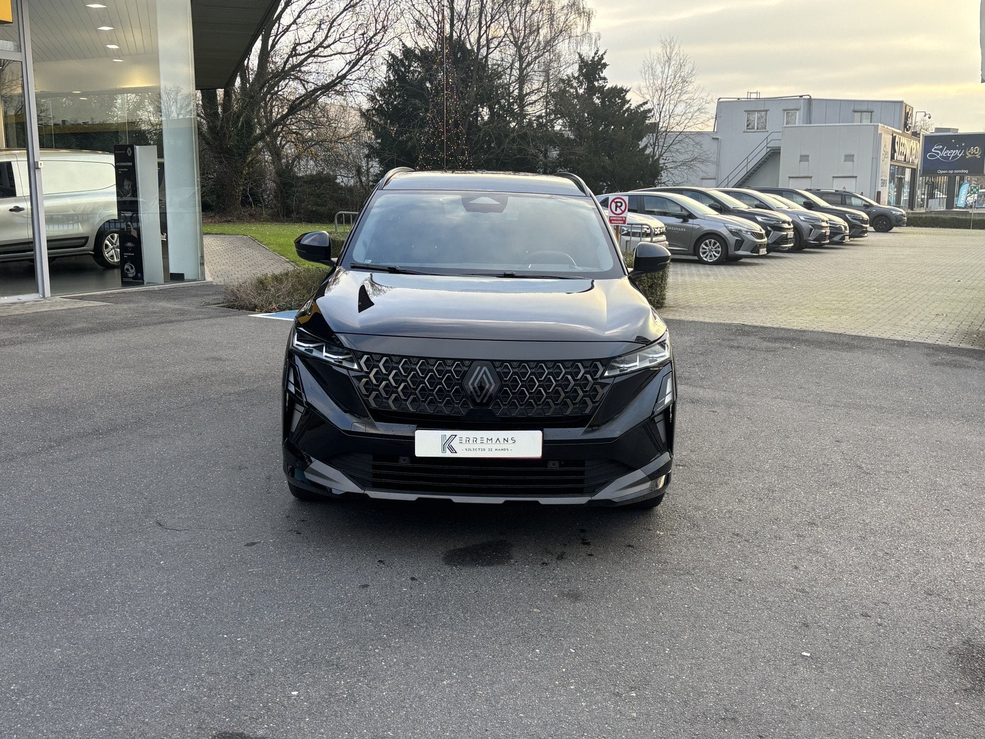 Renault Espace E-Tech full hybrid 200 esprit Alpine 7p., https://public.car-pass.be/vhr/8a8a7fe9-b27b-4e68-944e-9669e01e9c07, 1199 cc
