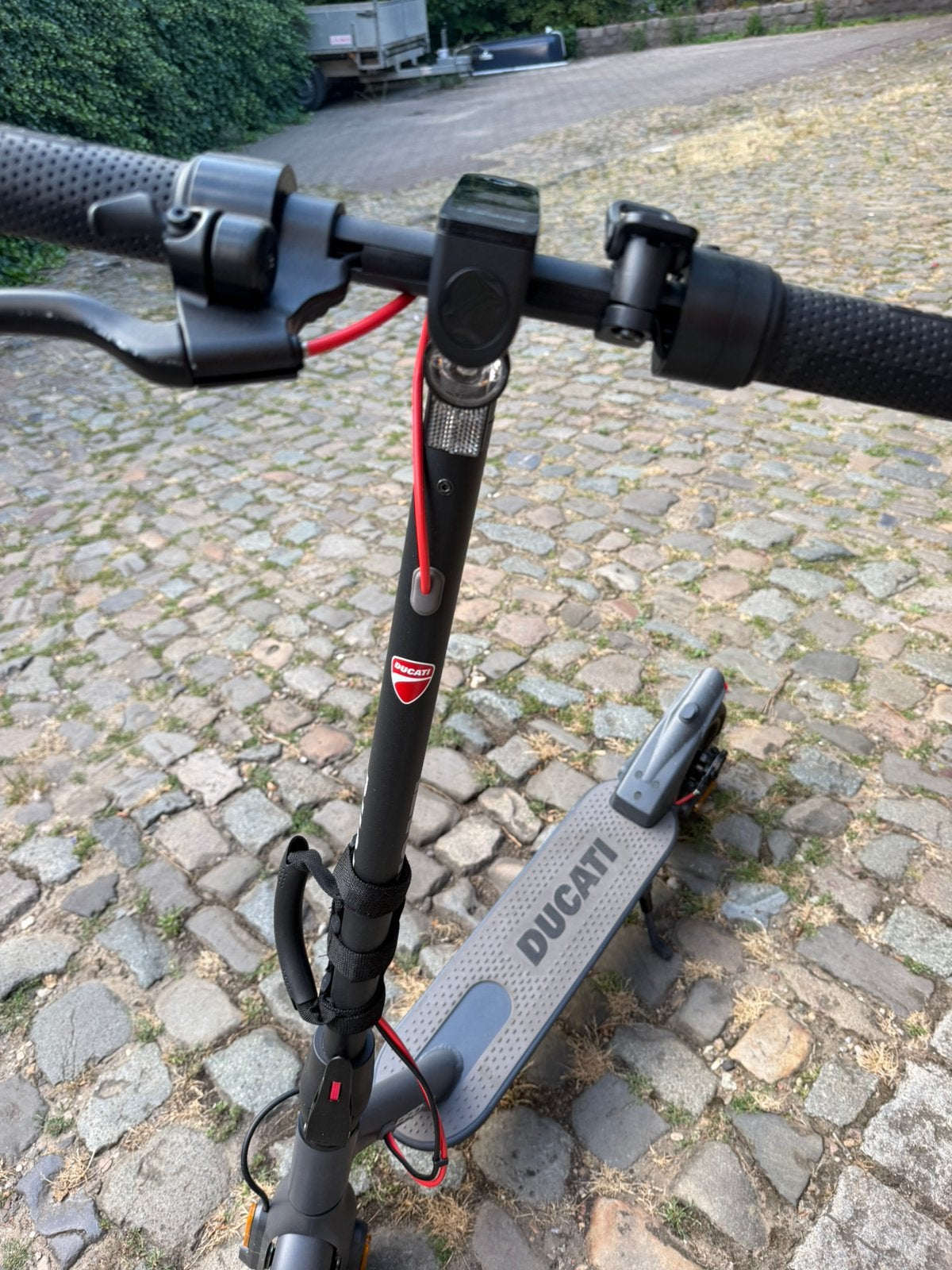 Ducati Elektrische Step – Zeer nette staat, Fietsen en Brommers, Steps, Ophalen, Zo goed als nieuw