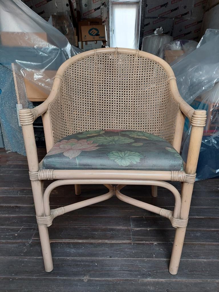 Rotan zetel met rugleuning in cannage., Huis en Inrichting, Ophalen