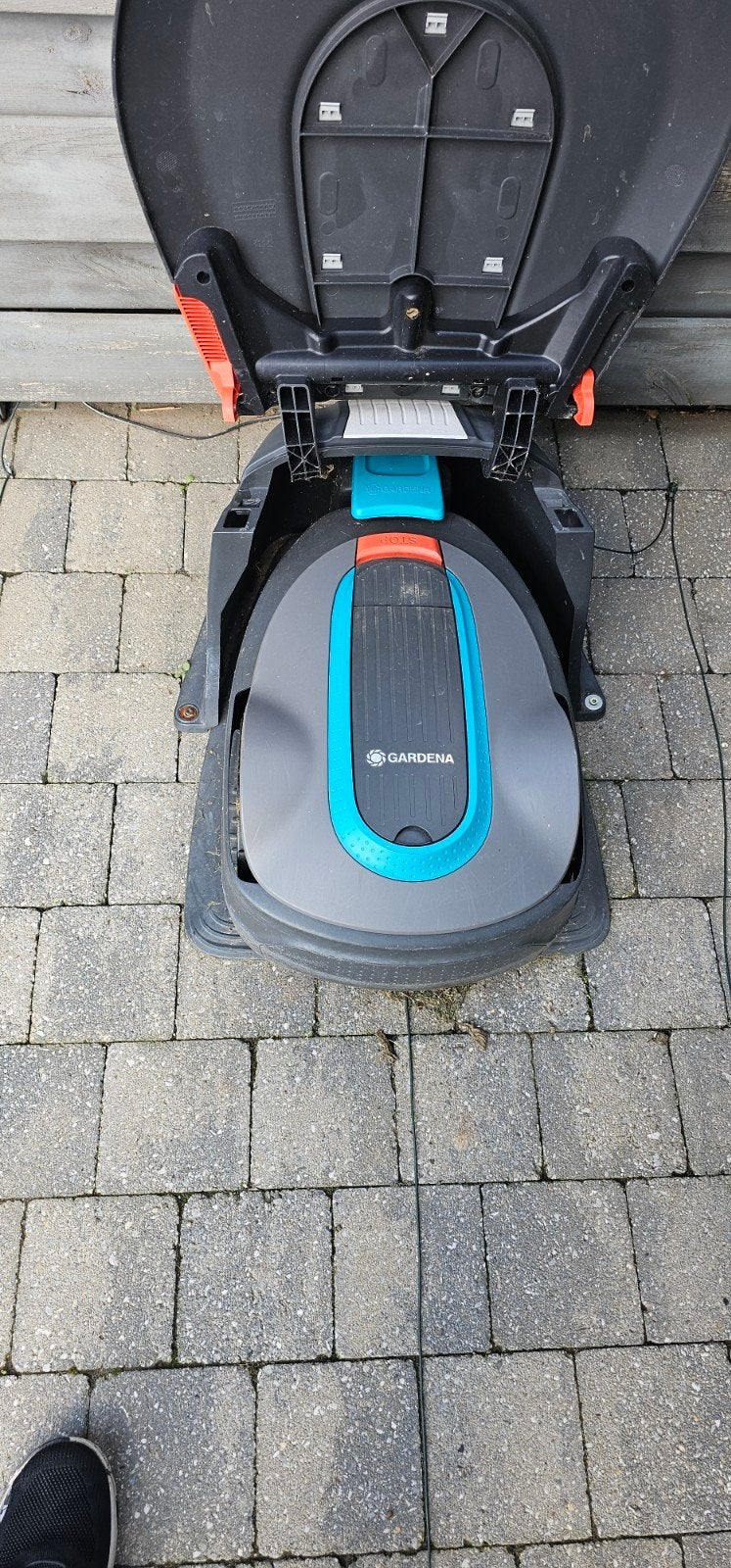 Robotmaaier.GARDENA sileno City 600, Ophalen