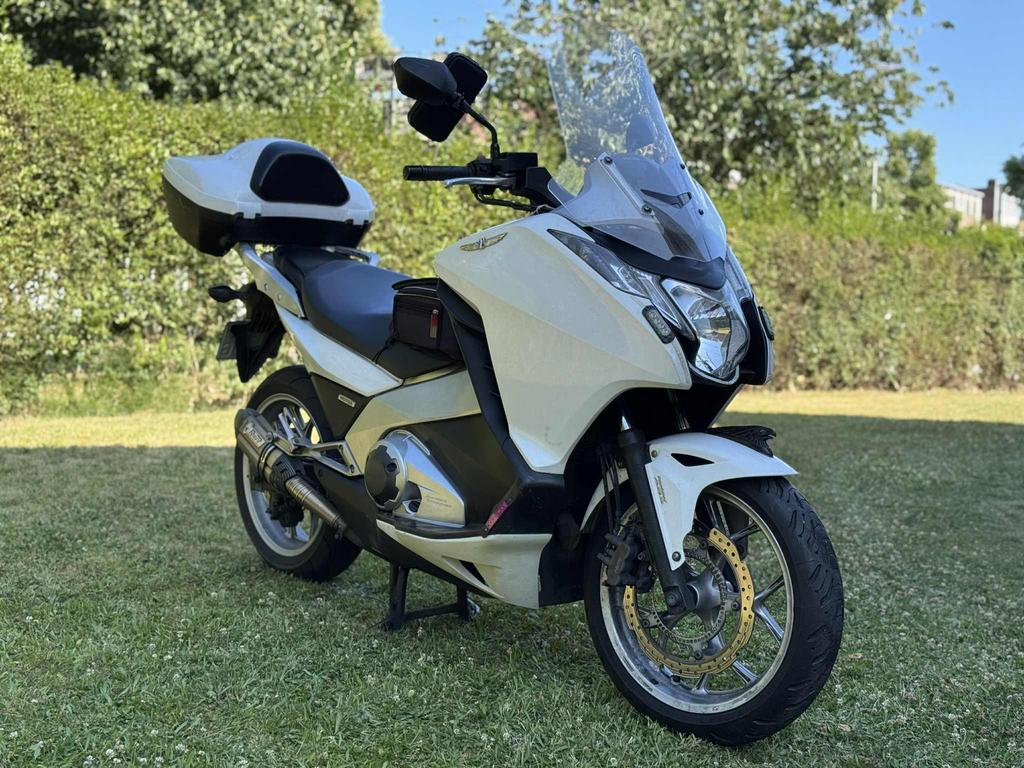 Honda Integra 700cc, Motoren, Particulier