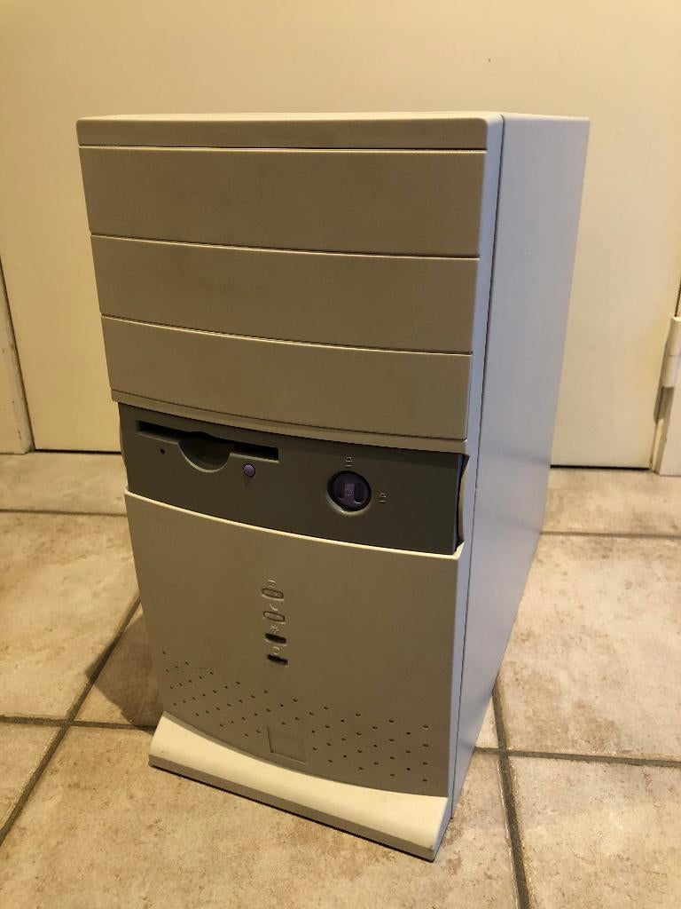 BB1 Midi Tower ATX Case (20pin power connector) (NIEUW), Computers en Software, Ophalen, Nieuw