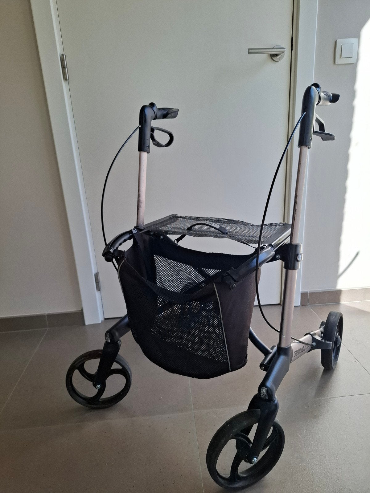 Rollator gemoni 30 koopje, Ophalen