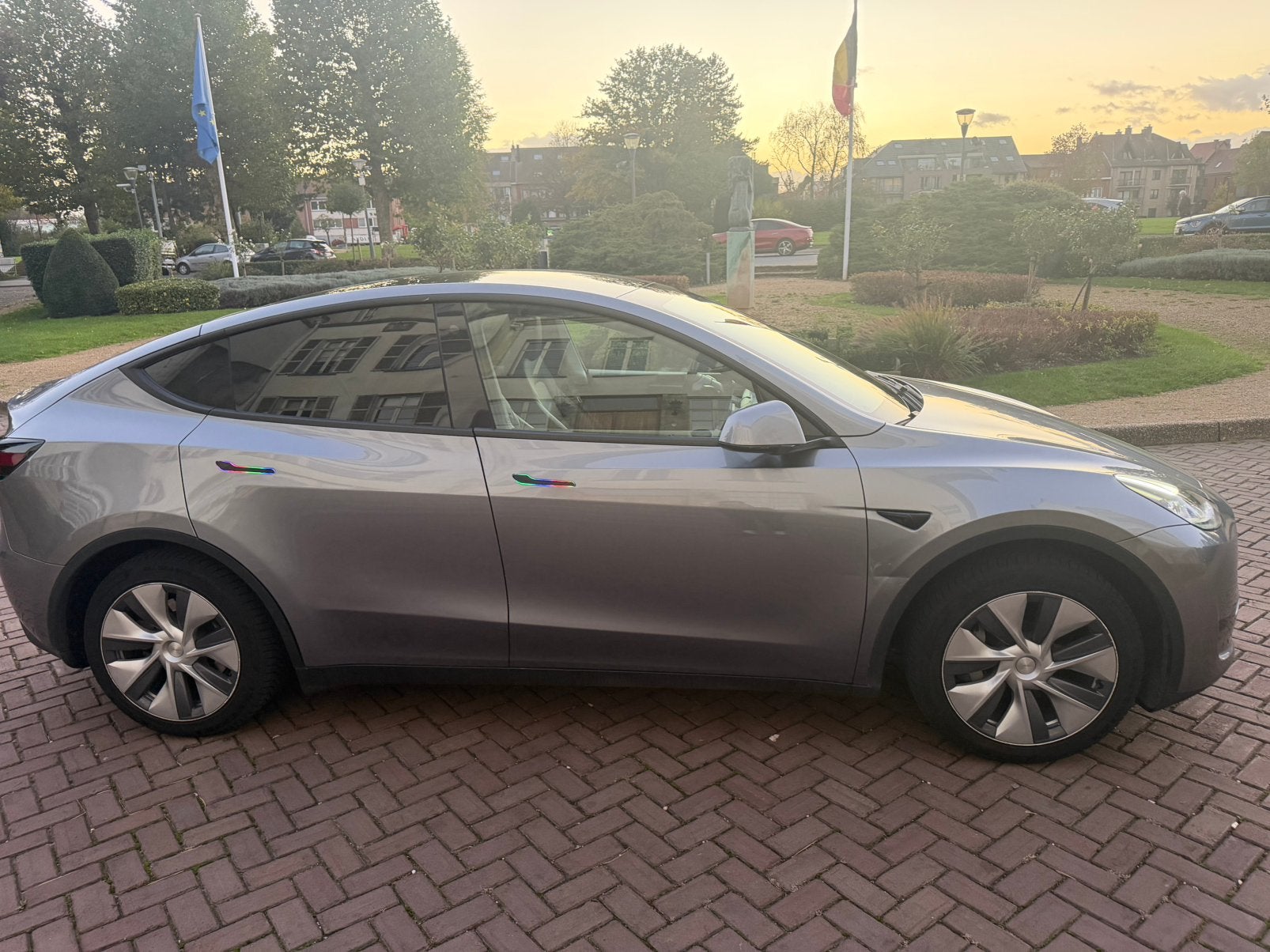 TESLA MODEL Y PROPULSION – 2023 – 30 000 KM, Autos, Cuir, Argent ou Gris, Achat, Noir