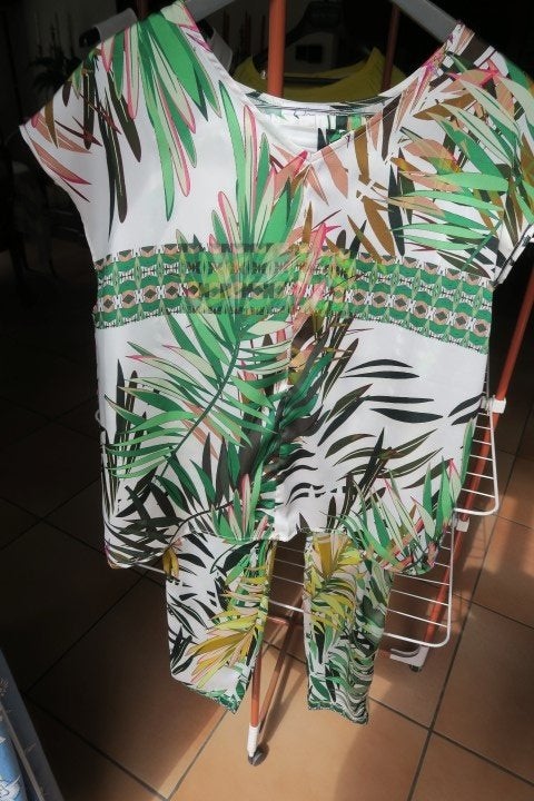 Broek + blouse bladprint nieuw Heart Mind mt 34-36, Kleding | Dames, Kostuum of Pak, Meerkleurig, Nieuw, Ophalen of Verzenden
