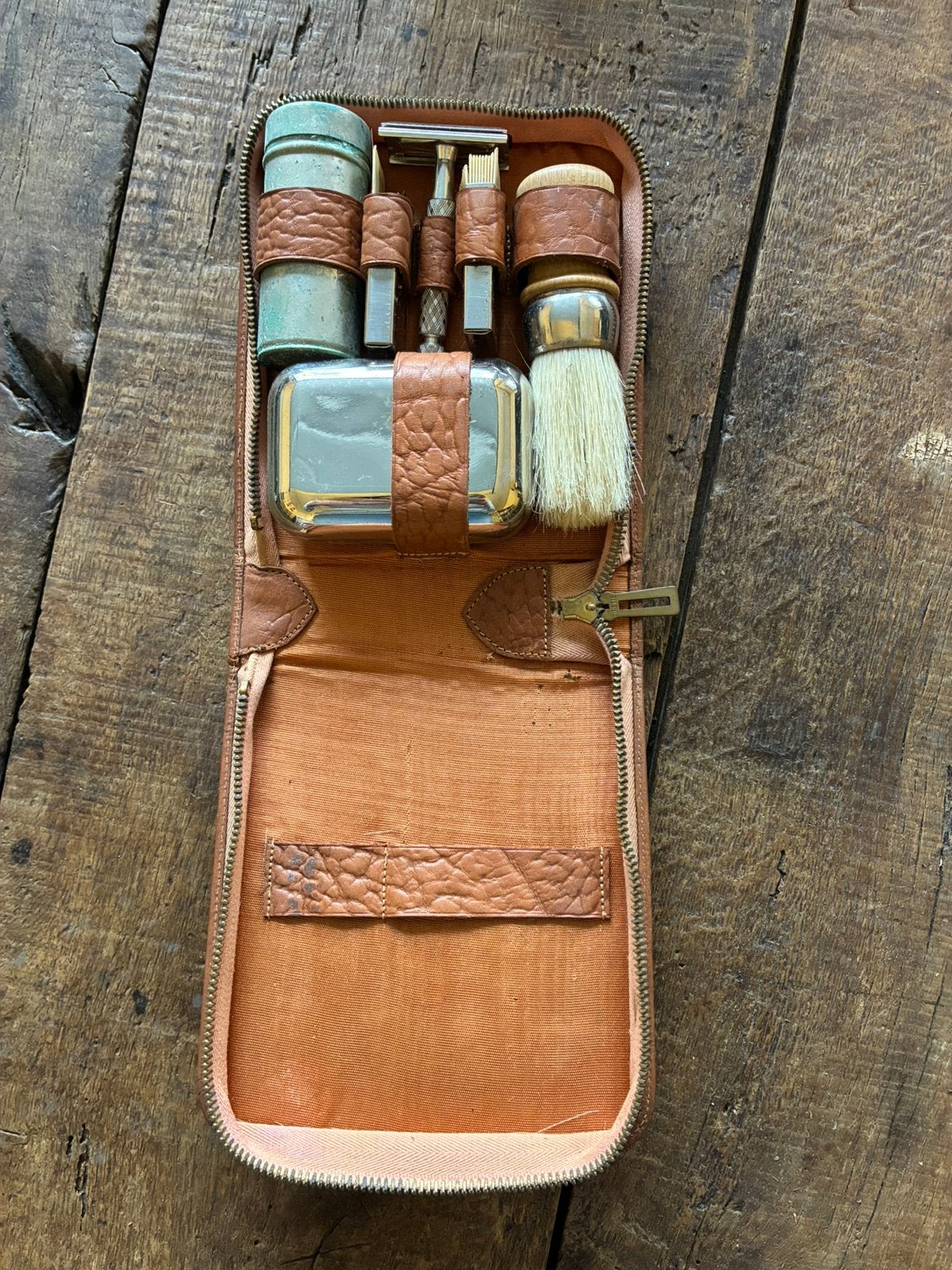 Etui scheer gereedschap, Ophalen of Verzenden, Zo goed als nieuw