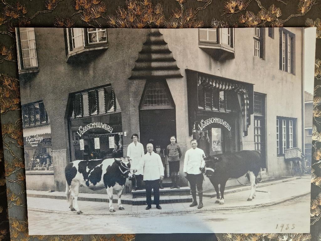 Vintage Foto op plexikader " De Vleeschhouwerij ", Ophalen of Verzenden