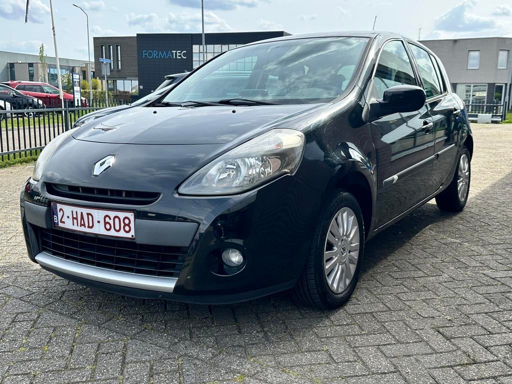 RENAULT CLIO 1.2, Auto's, Renault, Voorwielaandrijving, Euro 5, Stof, Zwart