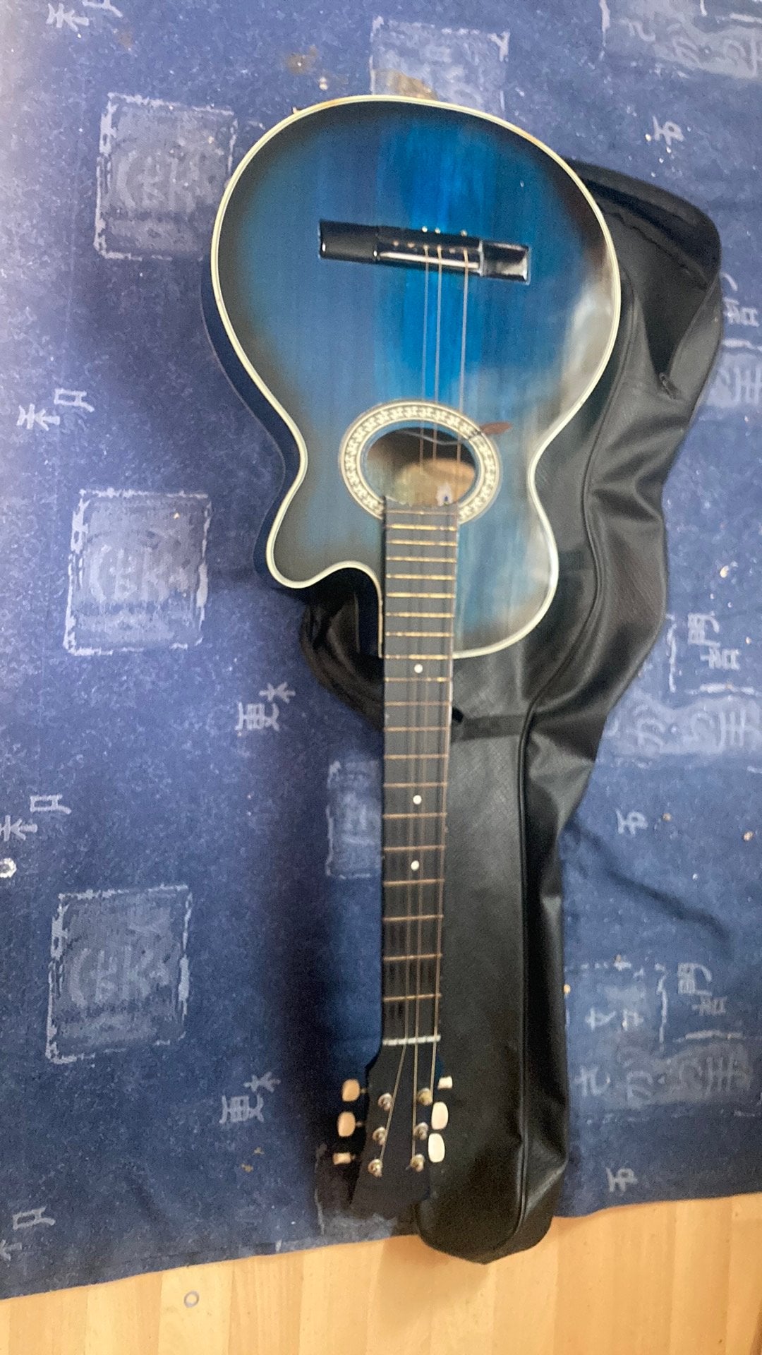 Gitaar, Ophalen, Zo goed als nieuw