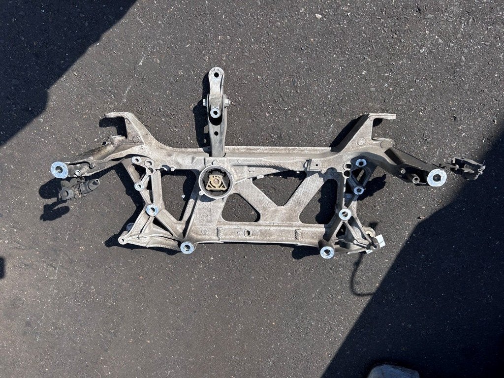 SUBFRAME Volkswagen Golf VIII (CD1) (|5WA199369A|), Auto-onderdelen, Gebruikt, Volkswagen, Volkswagen AG, Kundenbetreuung@volkswagen.de