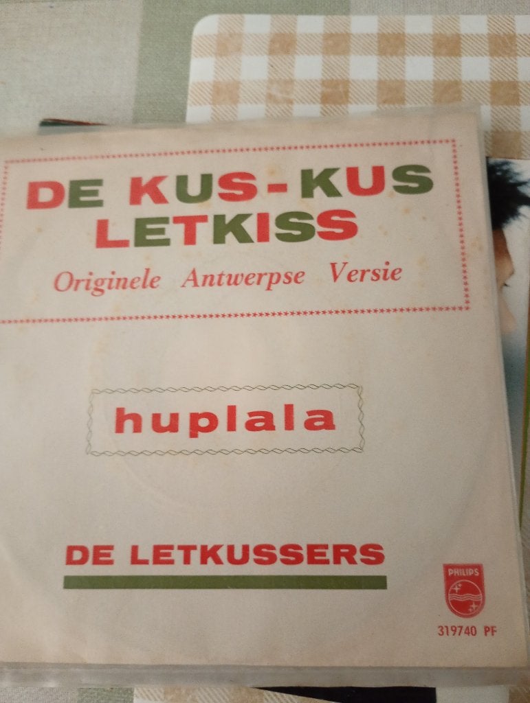 De Letkussers - De kus kus letkiss, En néerlandais, 7 inch, Utilisé, Autres types