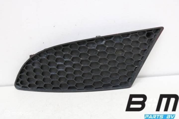 Bumperrooster rechts Seat Leon 1P 1P0853666, Gebruikt