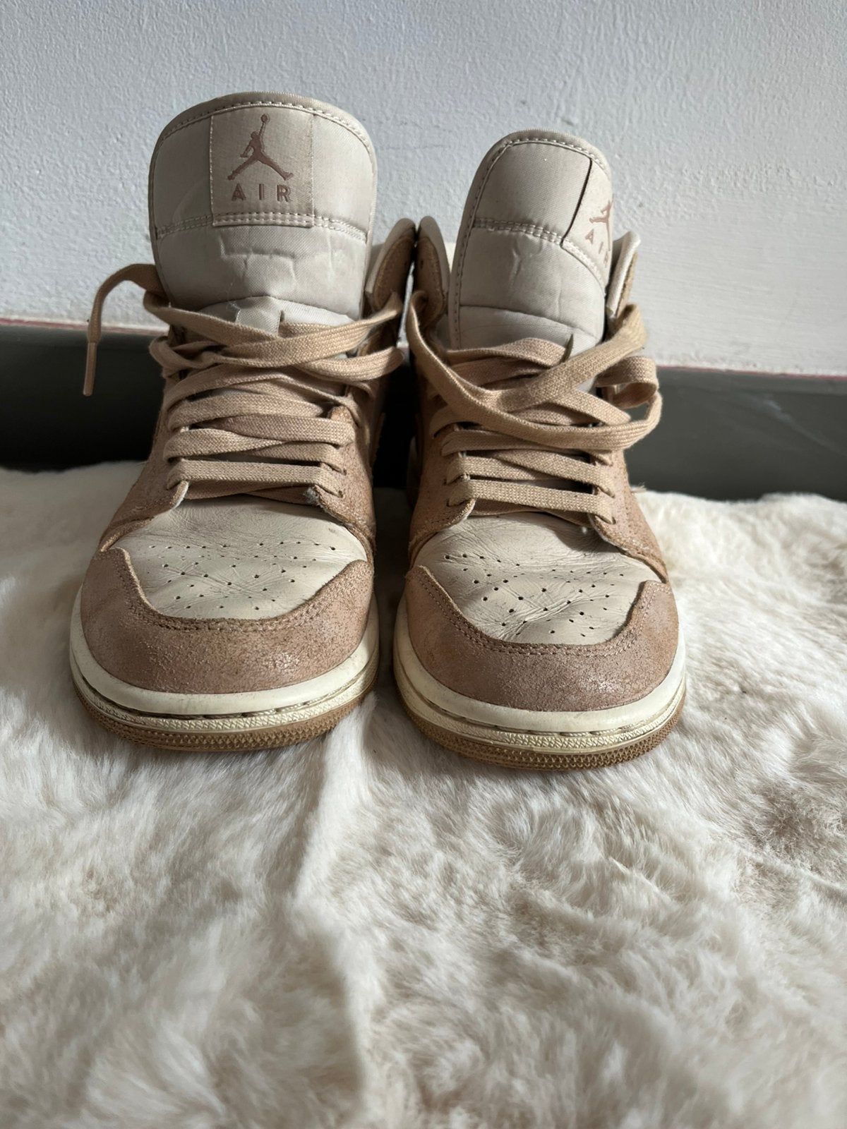 Heel mooie Jordan voor mannen en vrouwen Maat 40 Moet weg, Ophalen, Zo goed als nieuw, Schoenen