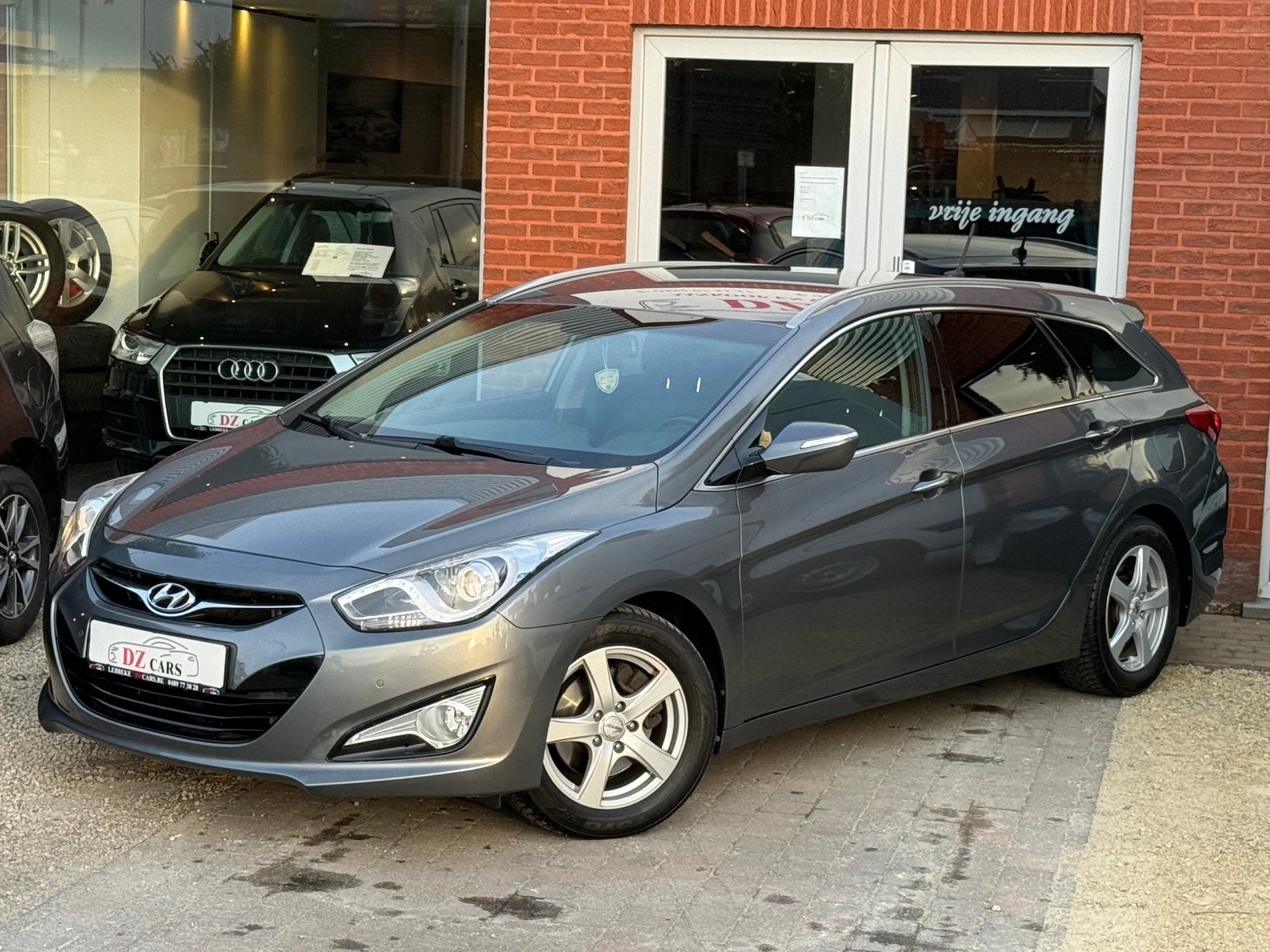 HYUNDAI I40 1.7CRDI 116CH |NAVI | CAMERA | CUIR | KEY LESS, Autos, Cuir, Achat, Entreprise, Boîte manuelle