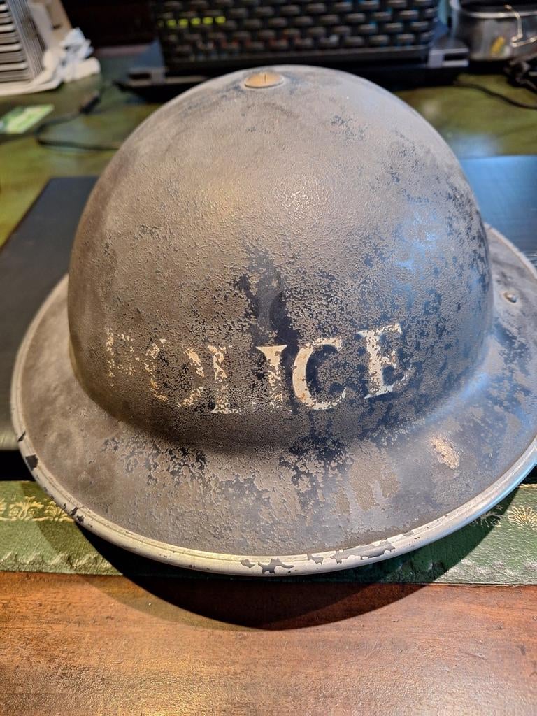 BRITSE BMB POLICE HELM, Verzamelen, Ophalen of Verzenden
