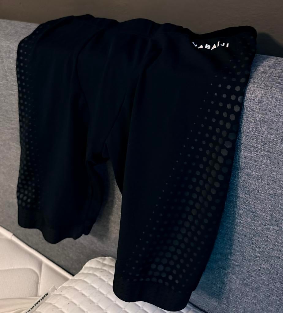 Maillot de natation taille M noir, Enlèvement ou Envoi, Noir