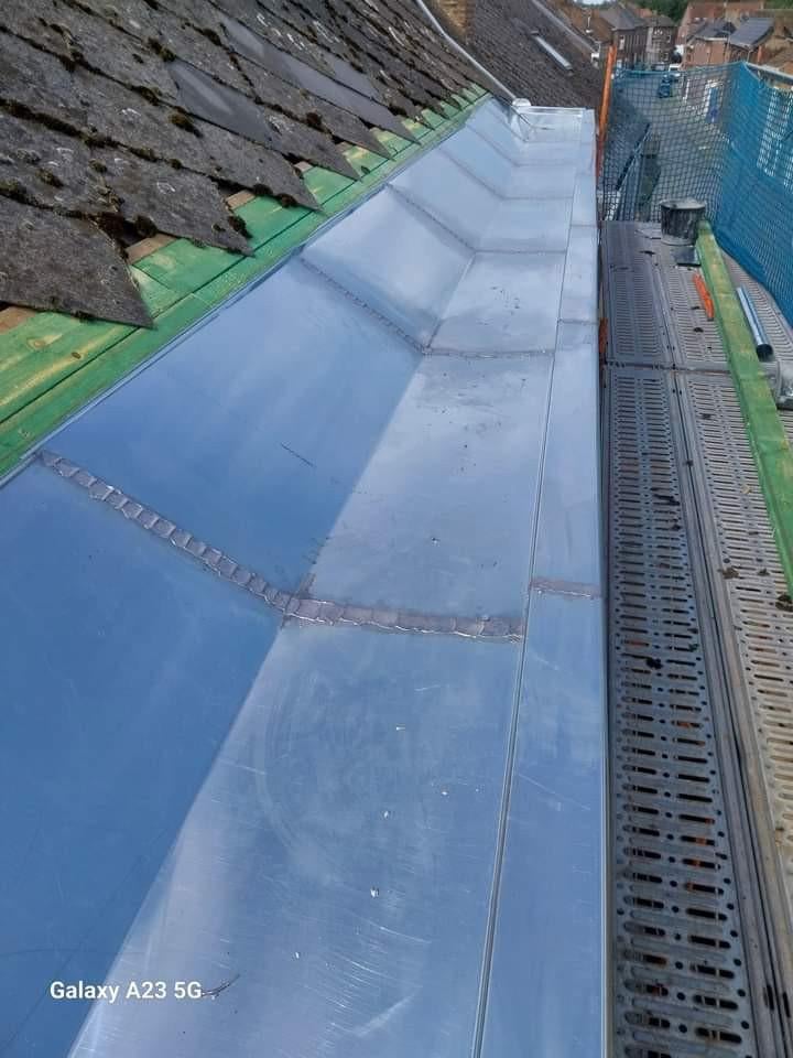 Travaux toiture tous type a-z & Façade isolation, Ophalen of Verzenden, Zo goed als nieuw