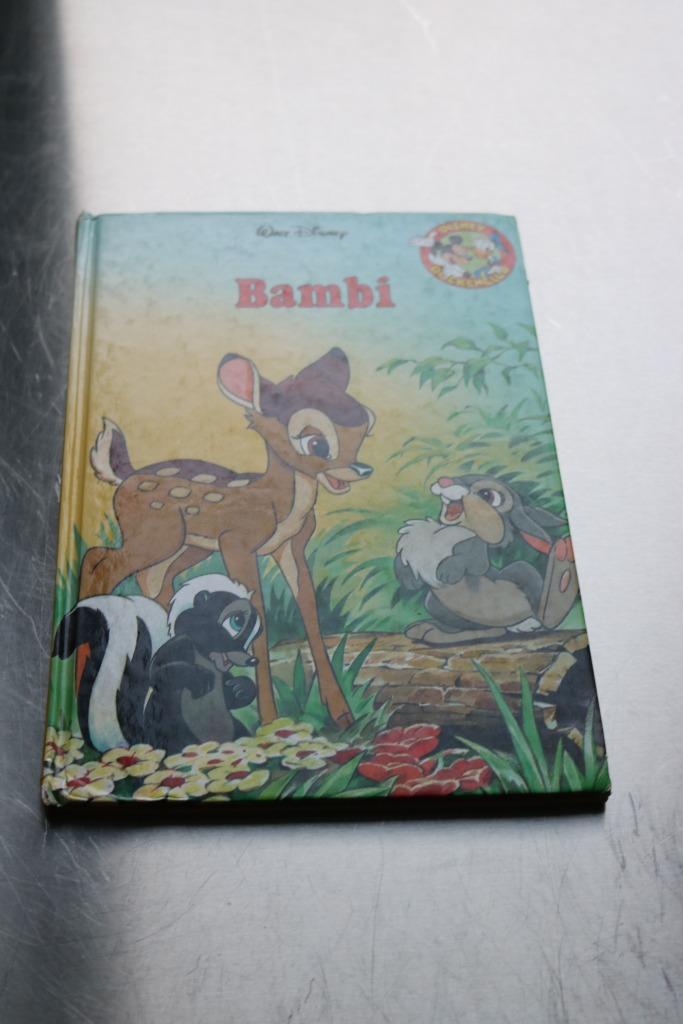 Bambi van Disney Boekenclub, Boeken, Kinderboeken | Jeugd | onder 10 jaar, Ophalen of Verzenden, Zo goed als nieuw, Fictie algemeen