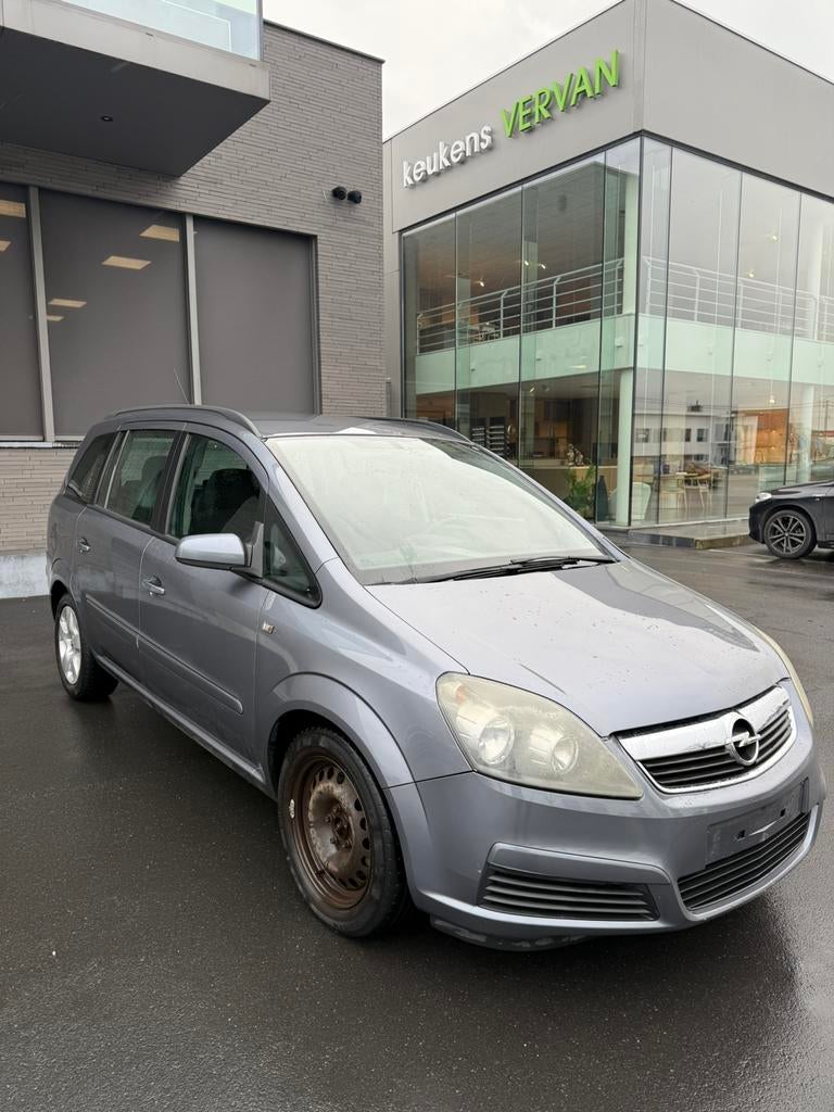 Opel Zafira/7 places/1.9 gazole/169 000 km/88 kW/2006, Autos, Argent ou Gris, Achat, Entreprise, 7 places