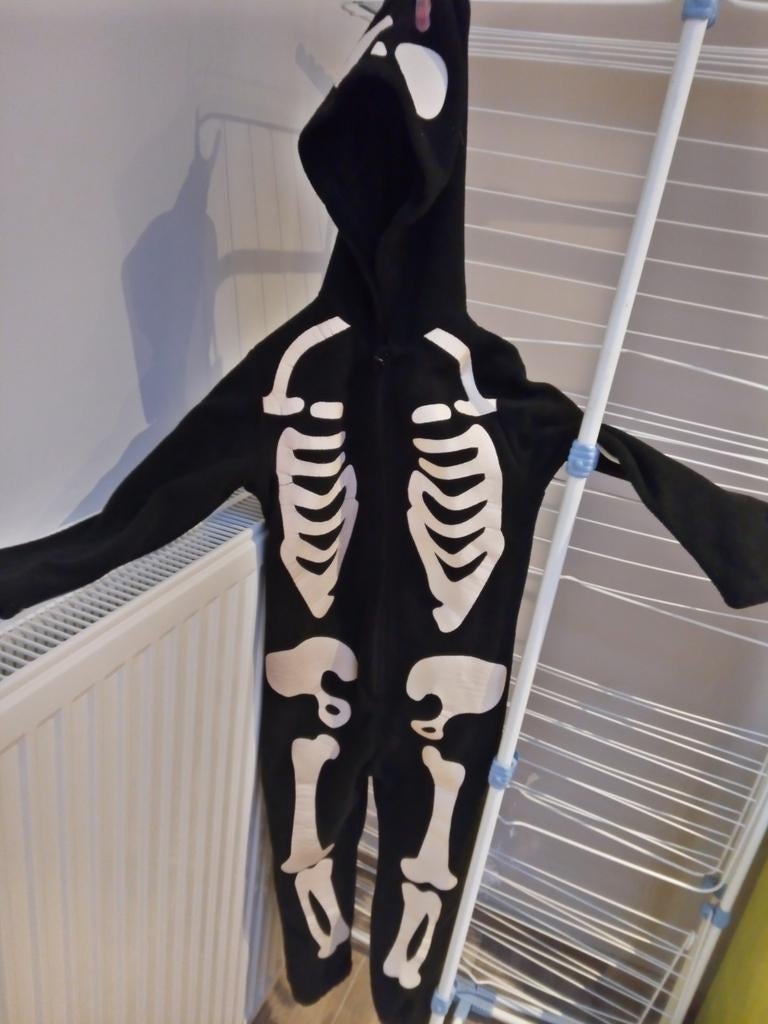 Onesie skelet 110-116, Kinderen en Baby's, Ophalen of Verzenden, Gebruikt