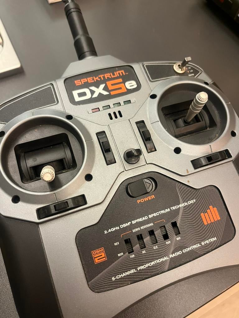 Spektrum dx5e met ar500 ontvanger, Ophalen, Zo goed als nieuw