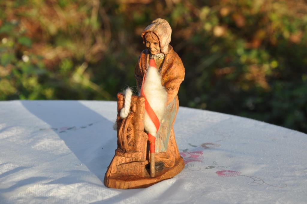 santon en bois fileuse de laine, Antiek en Kunst, Ophalen of Verzenden