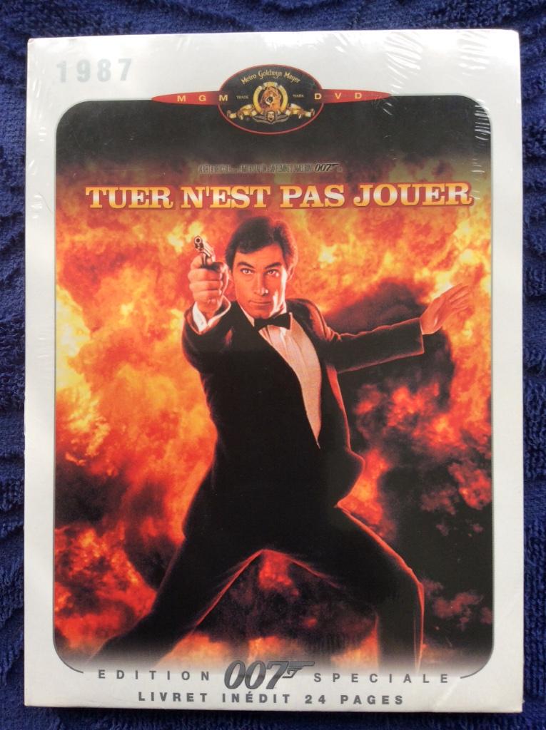 JAMES BOND. (TUER N'EST PAS JOUER)., Enlèvement ou Envoi, Neuf, dans son emballage