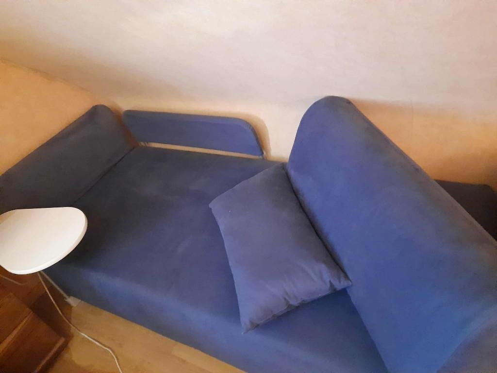 Stoffen zetelbank met tafeltje, Huis en Inrichting, Zetels | Zetels, Ophalen, 150 tot 200 cm, Tweepersoons, 75 tot 100 cm
