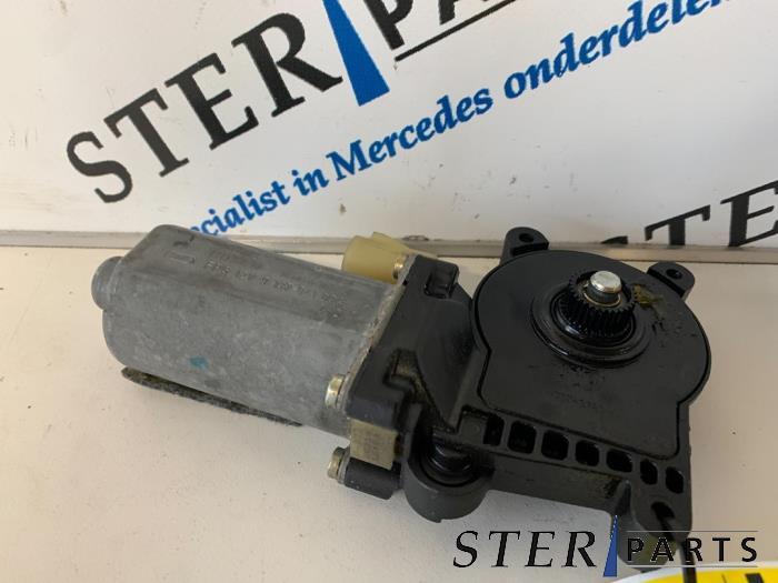 Raammotor Portier van een Mercedes ML-Klasse, Ophalen of Verzenden, 3 maanden garantie, Gebruikt, Mercedes-Benz