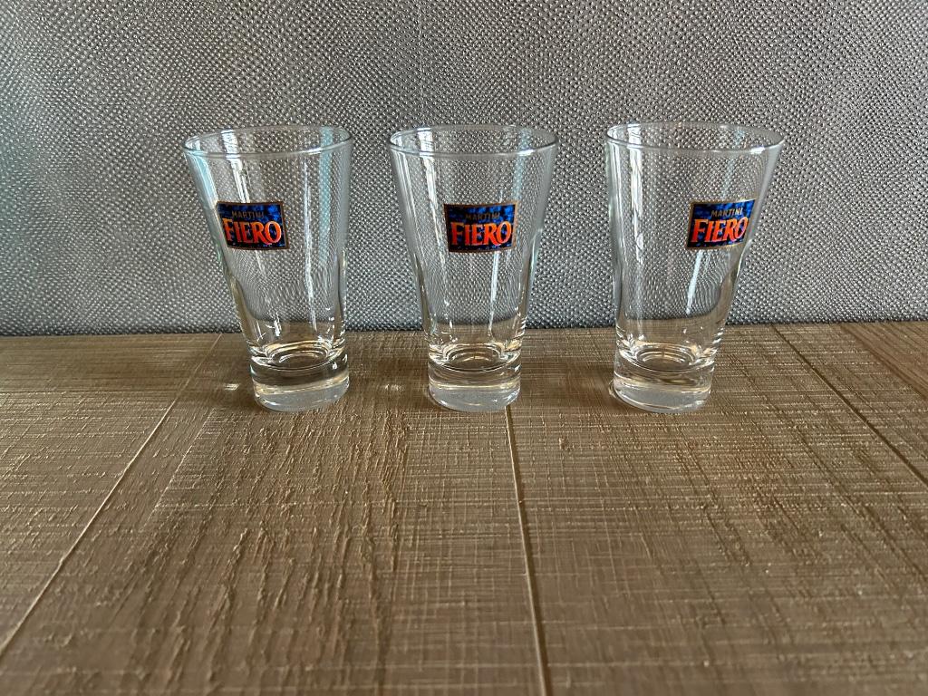 3 glazen Martini Fiero, Ophalen of Verzenden, Zo goed als nieuw