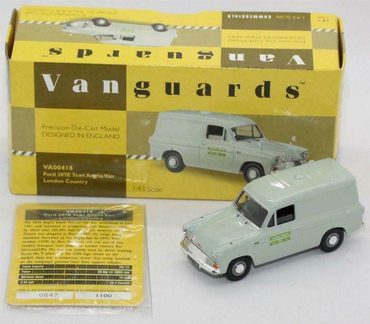 1:43 Corgi Vanguards Ford Anglia 307 7CWT Van grijs, Enlèvement ou Envoi, Utilisé, Voiture