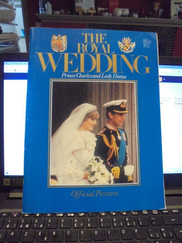 Prins Charles en Lady Diana, Verzamelen, Ophalen of Verzenden, Zo goed als nieuw, Tijdschrift of Boek