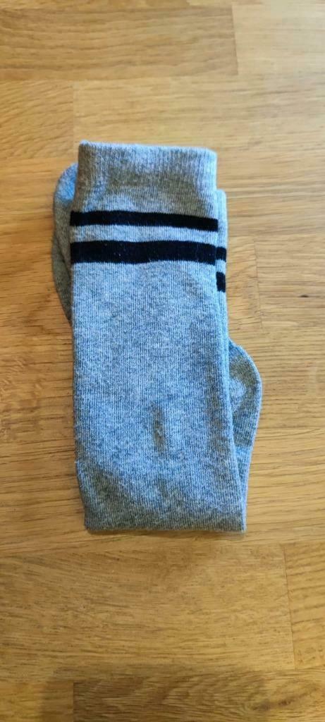 Halfhoge hoge sokken grijze kniekousen retro 31-32 tof NIEUW, Neuf, Enlèvement ou Envoi, Vintage, Chaussettes