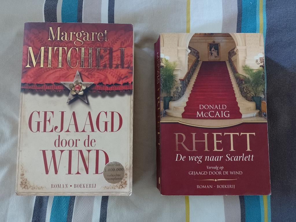 Gejaagd door de wind + Rhett, Ophalen of Verzenden, Gelezen