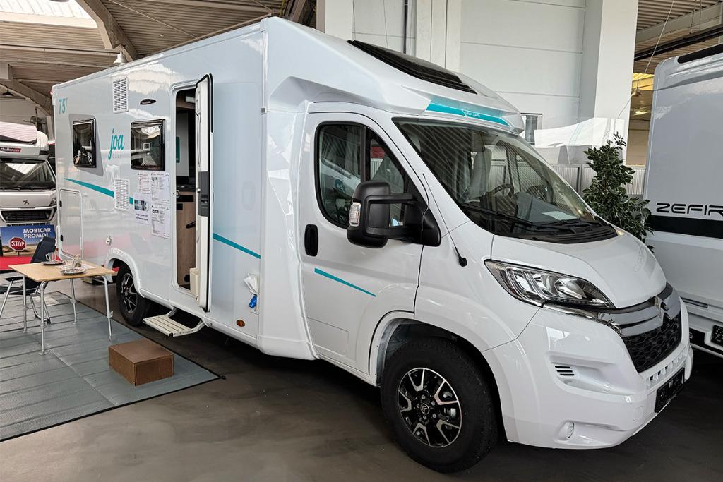 Joa 75T, Caravans en Kamperen, Mobilhomes, Bedrijf, tot en met 4, Half-integraal, Bavaria, Overige merken, Diesel, Handgeschakeld