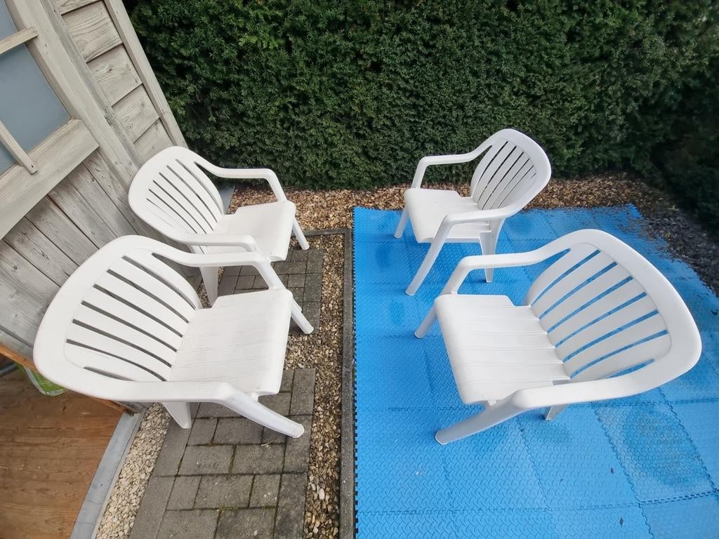 4 chaises de jardin Grosfillex blanches, Enlèvement ou Envoi, Utilisé