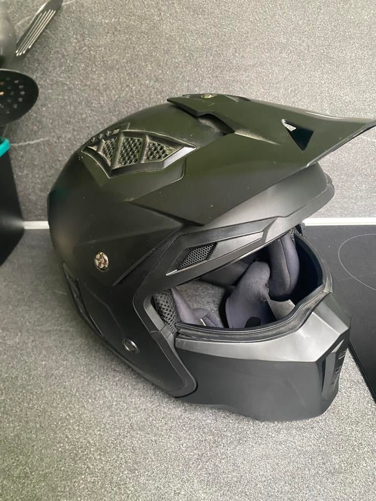 helm maat xl ( omtrek 55-60 cm ), Ophalen, XL