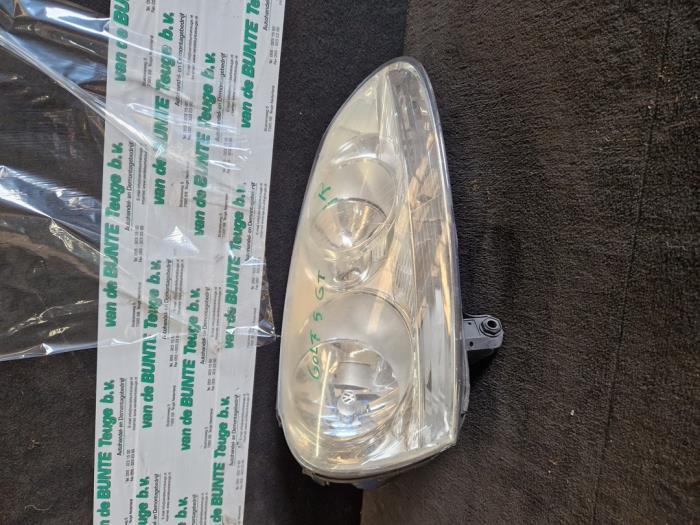 Koplamp rechts van een Volkswagen Golf, Gebruikt, -, Volkswagen, -
