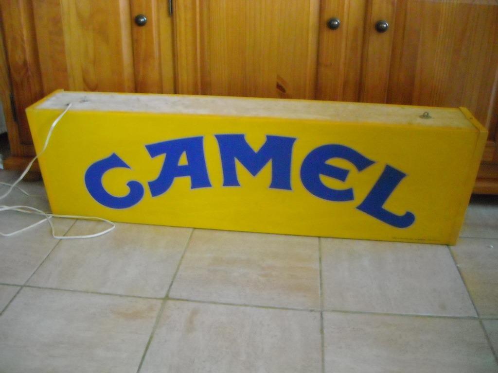 Camel - neon - verlicht bord - lichtbak, Verzamelen, Merken en Reclamevoorwerpen, Ophalen, Gebruikt, Lichtbak of (neon) lamp