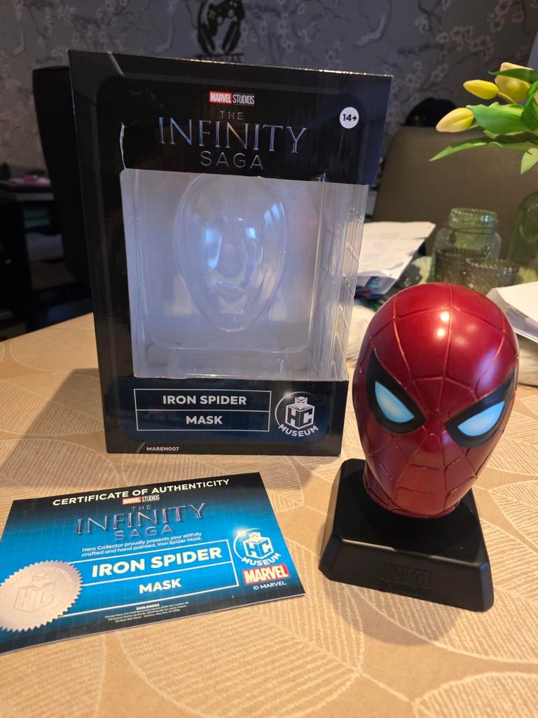 The infinity saga spiderman, Ophalen