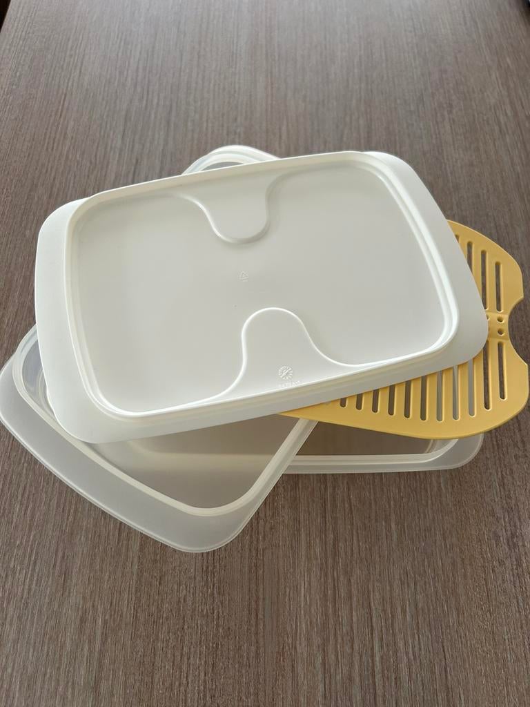 Nieuwe doos voor beleg van Tupperware, Huis en Inrichting, Keuken | Tupperware, Ophalen of Verzenden, Nieuw, Geel, Overige typen