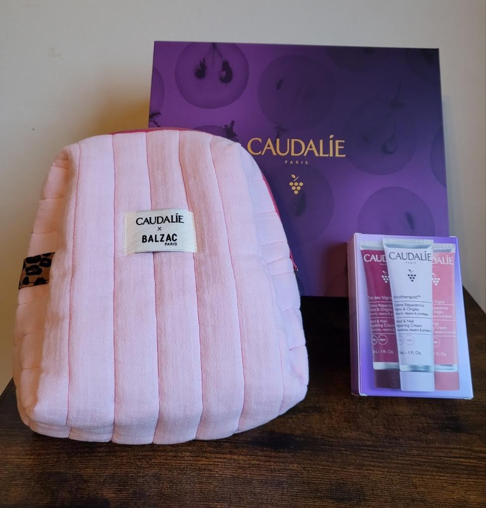 Caudalie toilettas Balzac Paris, geschenkdoos & 3 handcremes, Enlèvement ou Envoi, Neuf