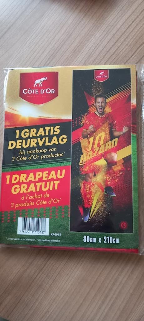Drapeau de porte des Red Devils. Eden Hazard. Nouveau. 210 x, Enlèvement ou Envoi, Neuf, Fanion ou Écharpe