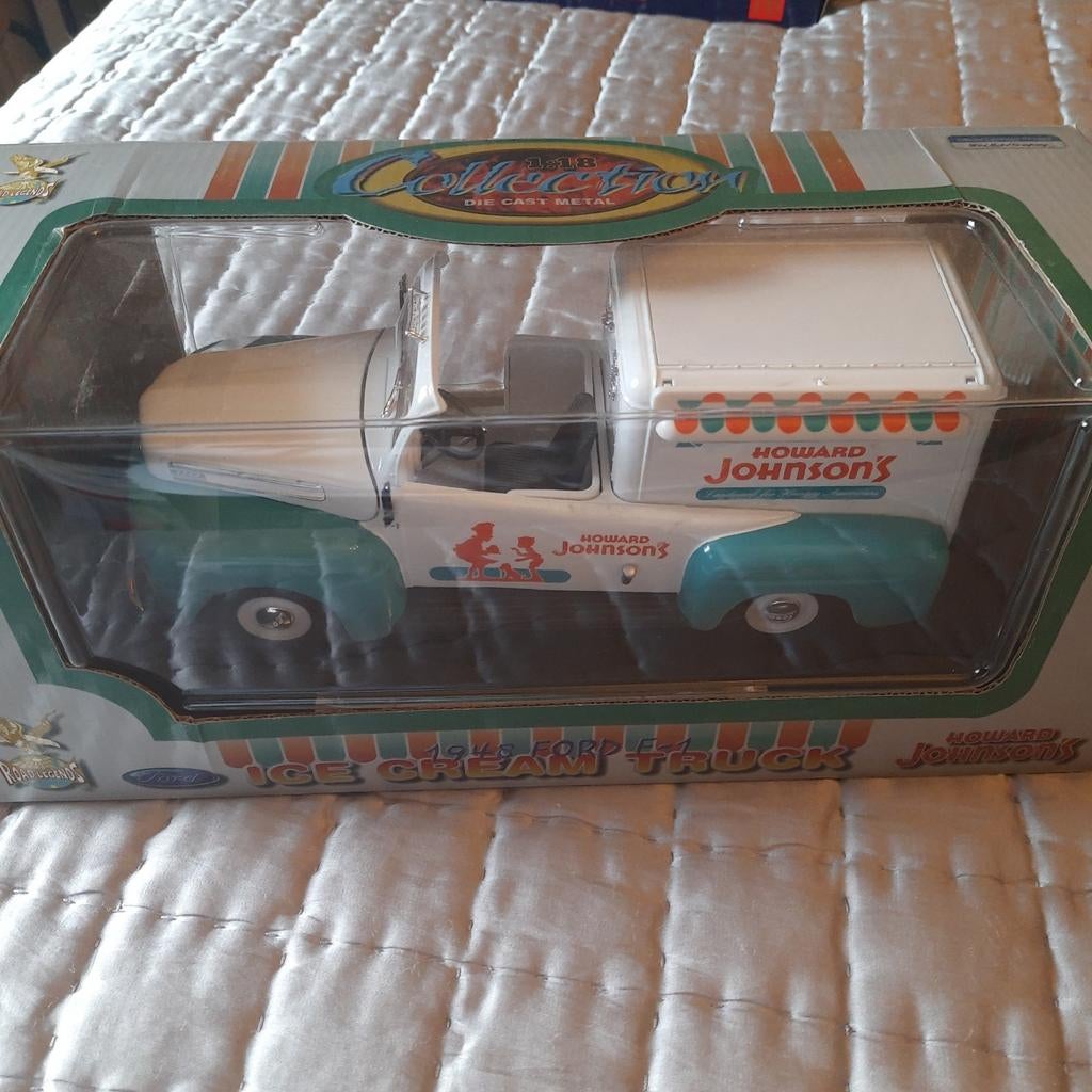 FORD F-1 ICE CREAM TRUCK HowardJohnson *MIB* 1/18, Ophalen, Nieuw, Auto, Maisto