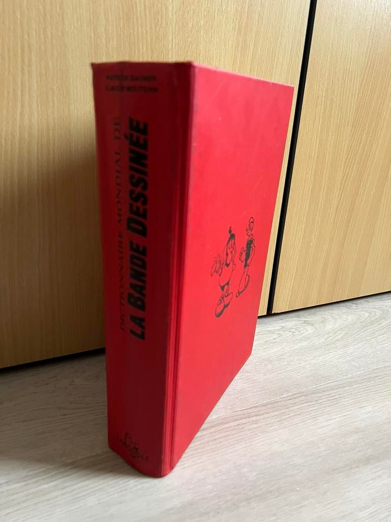 Larousse Dictionary World De La Bande Désirée, Enlèvement ou Envoi