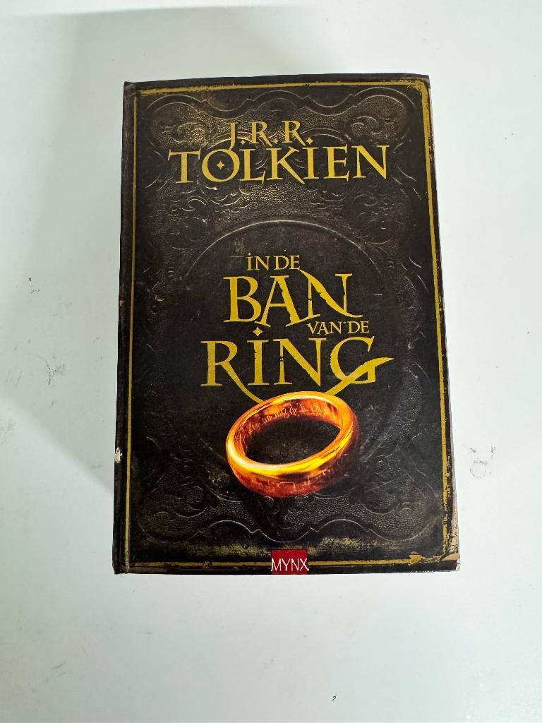 Sous le Seigneur des Anneaux, Enlèvement, Utilisé, J.R.R. Tolkien