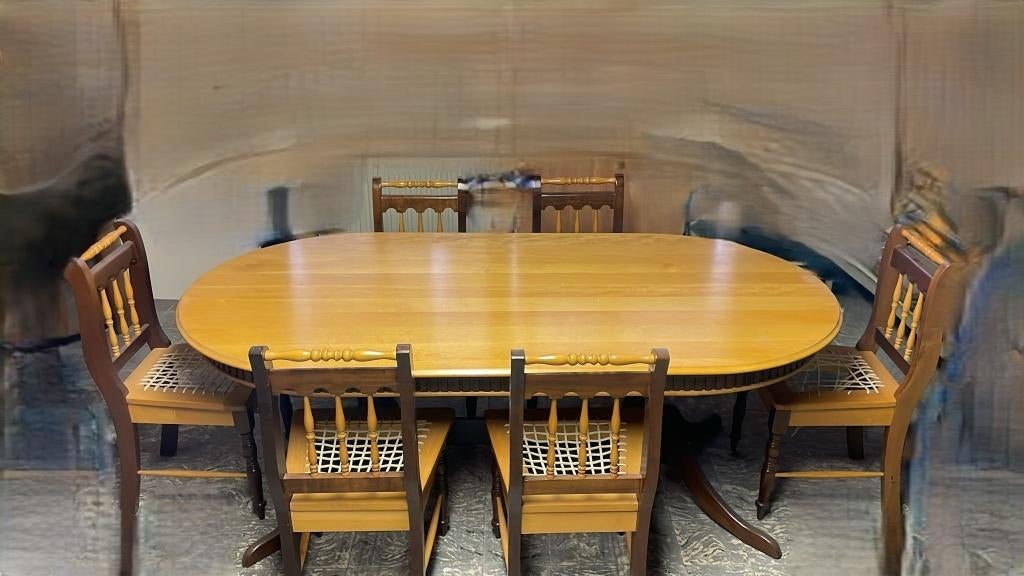 Table ovale, Enlèvement