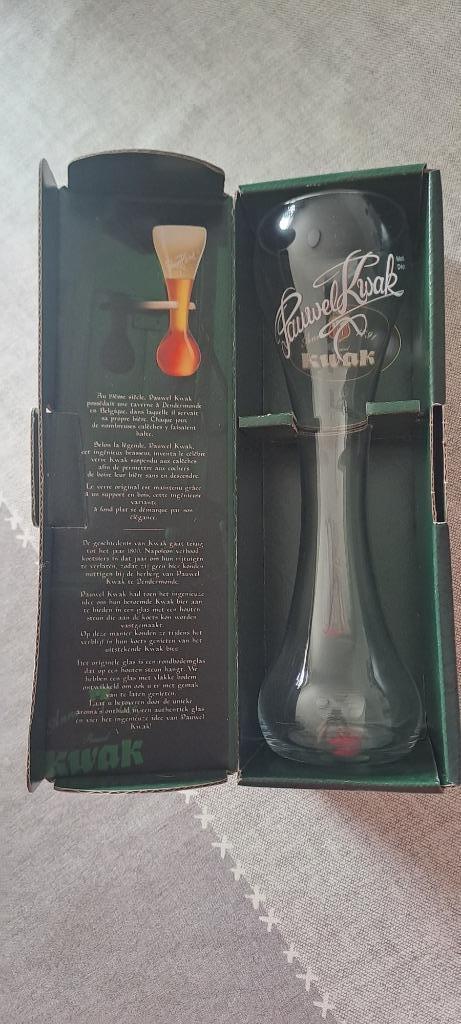 Glas pauwel kwak, Enlèvement