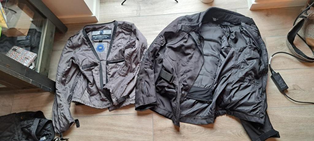 Richa motopak en helm vrouw (tamelijk slank), Ophalen, Tweedehands, Dames, Richa
