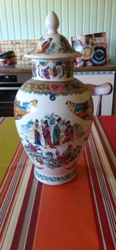 vase chinois, Enlèvement